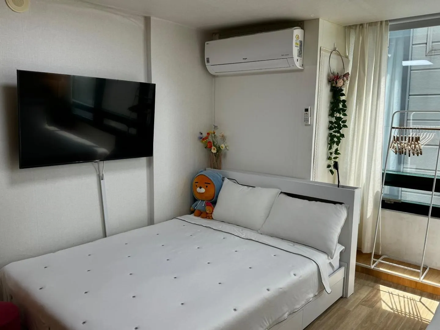 If House Hongdae Apartment Seoul 0*,